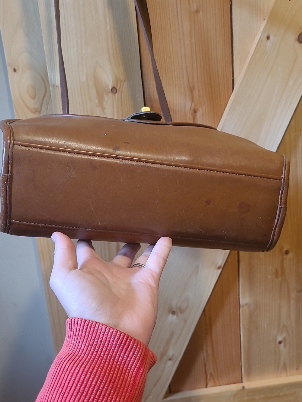 Vintage Coach Logan Leather Crossbody Bag - Picture 3 of 11